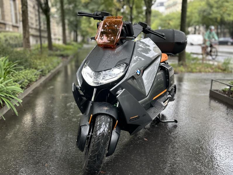 BMW CE 04 GRIS 3750 KMS GARANTIE 12 MOIS LIVRAISON DANS TOUTE LA FRANCE 