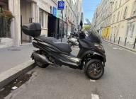 PIAGGIO MP3 530 CC HPE EXCLUSIVE GARANTIE 36 MOIS NOIR MAT TRES BON ETAT CRIT'AIR 1 ( VIOLET )